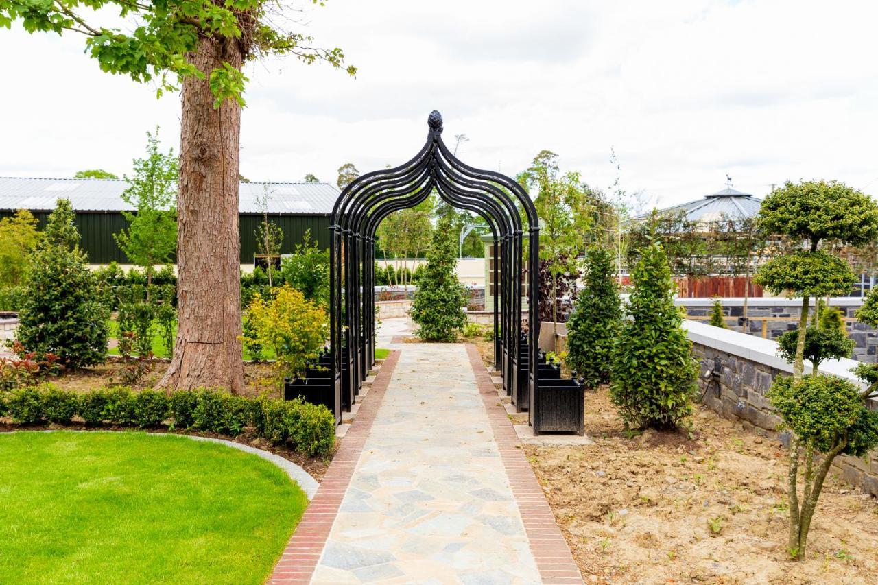 Queens Brook Apartment Navan Exteriér fotografie